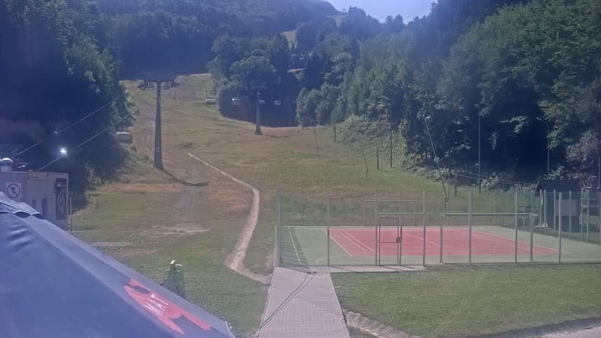 Salamandra Resort Ski Slope Live Cam - Hodrusa-Hamre, Žarnovica, Banská Bystrica, Slovakia