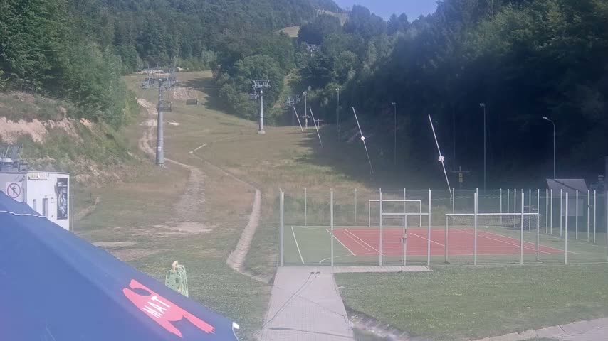 Salamandra Resort Ski Slope Live Cam - Hodrusa-Hamre, Žarnovica, Banská Bystrica, Slovakia