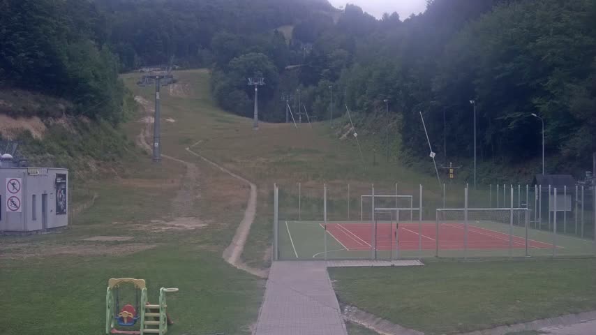 Salamandra Resort Ski Slope Live Cam - Hodrusa-Hamre, Žarnovica, Banská Bystrica, Slovakia