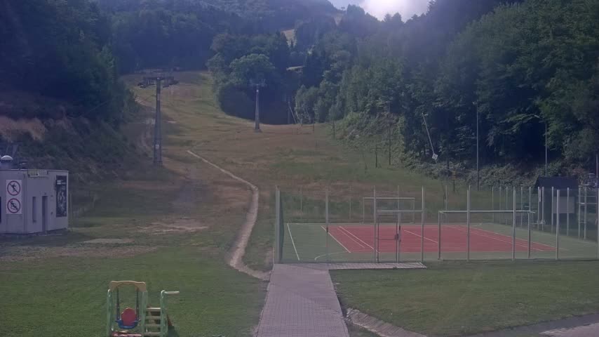 Salamandra Resort Ski Slope Live Cam - Hodrusa-Hamre, Žarnovica, Banská Bystrica, Slovakia