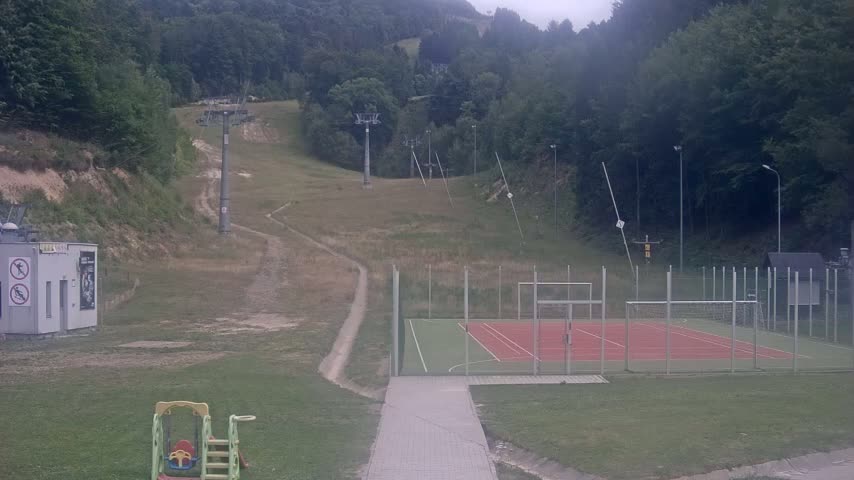 Salamandra Resort Ski Slope Live Cam - Hodrusa-Hamre, Žarnovica, Banská Bystrica, Slovakia