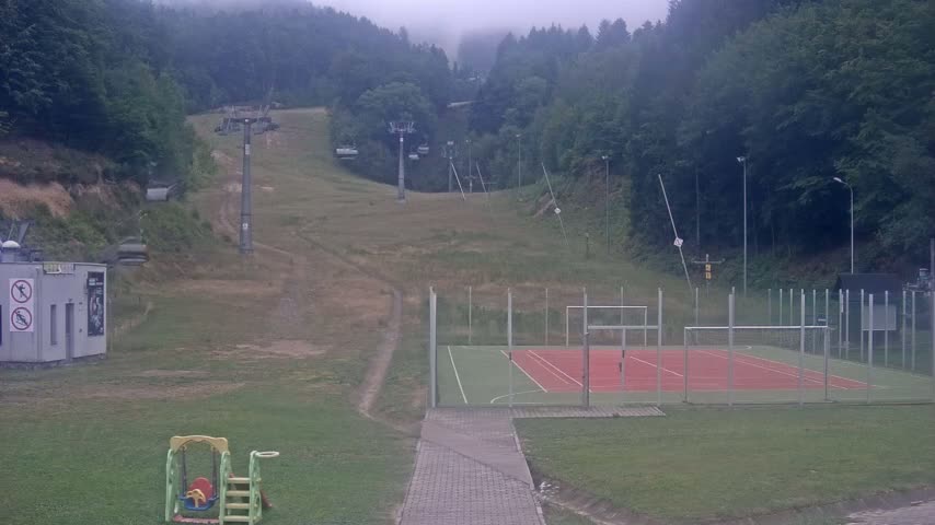 Salamandra Resort Ski Slope Live Cam - Hodrusa-Hamre, Žarnovica, Banská Bystrica, Slovakia