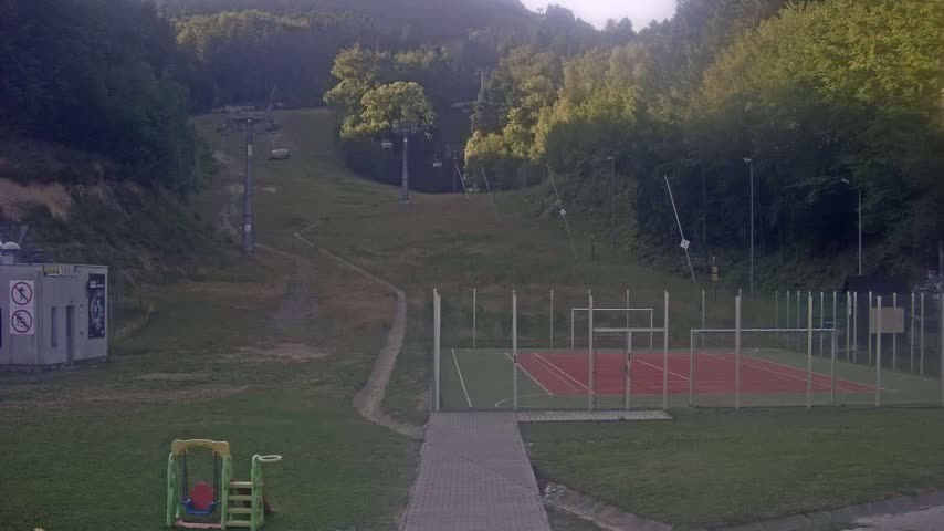 Salamandra Resort Ski Slope Live Cam - Hodrusa-Hamre, Žarnovica, Banská Bystrica, Slovakia
