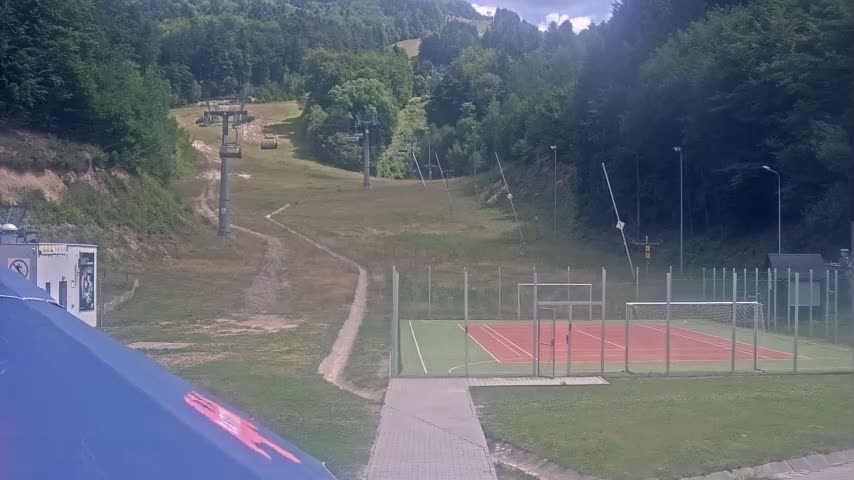 Salamandra Resort Ski Slope Live Cam - Hodrusa-Hamre, Žarnovica, Banská Bystrica, Slovakia