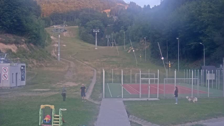 Salamandra Resort Ski Slope Live Cam - Hodrusa-Hamre, Žarnovica, Banská Bystrica, Slovakia