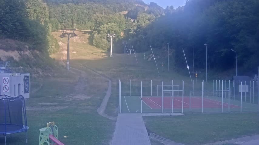 Salamandra Resort Ski Slope Live Cam - Hodrusa-Hamre, Žarnovica, Banská Bystrica, Slovakia