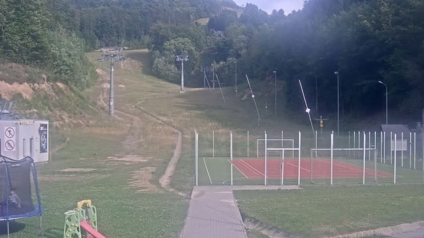 Salamandra Resort Ski Slope Live Cam - Hodrusa-Hamre, Žarnovica, Banská Bystrica, Slovakia