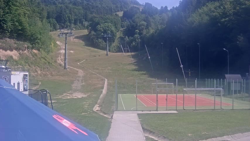 Salamandra Resort Ski Slope Live Cam - Hodrusa-Hamre, Žarnovica, Banská Bystrica, Slovakia