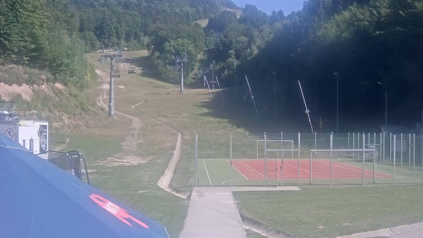 Salamandra Resort Ski Slope Live Cam - Hodrusa-Hamre, Žarnovica, Banská Bystrica, Slovakia