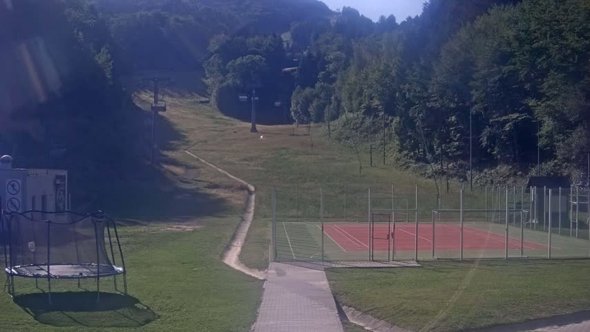 Salamandra Resort Ski Slope Live Cam - Hodrusa-Hamre, Žarnovica, Banská Bystrica, Slovakia