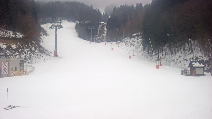 Salamandra Resort Ski Slope Live Cam - Hodrusa-Hamre, Žarnovica, Banská Bystrica, Slovakia