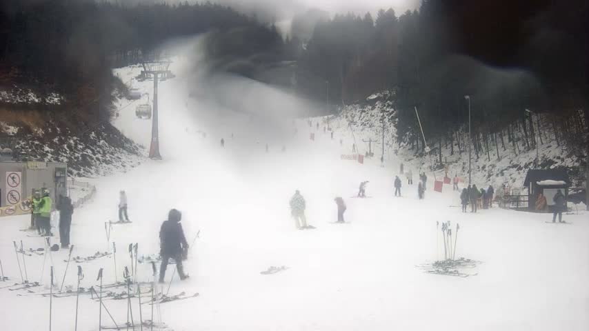 Salamandra Resort Ski Slope Live Cam - Hodrusa-Hamre, Žarnovica, Banská Bystrica, Slovakia
