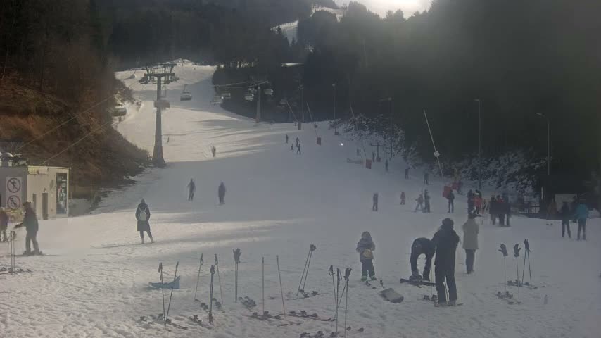 Salamandra Resort Ski Slope Live Cam - Hodrusa-Hamre, Žarnovica, Banská Bystrica, Slovakia