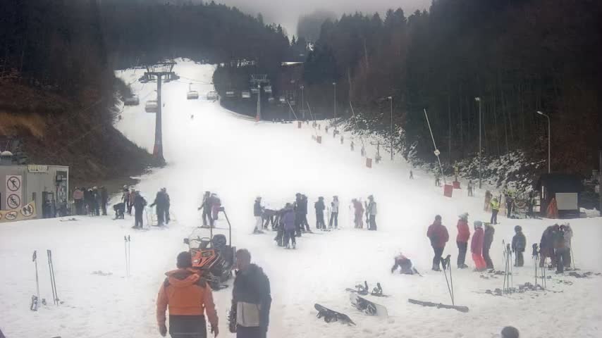 Salamandra Resort Ski Slope Live Cam - Hodrusa-Hamre, Žarnovica, Banská Bystrica, Slovakia