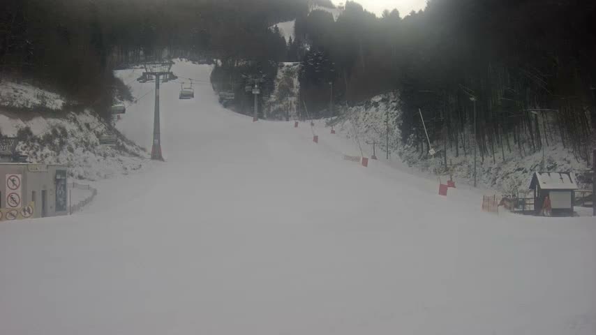 Salamandra Resort Ski Slope Live Cam - Hodrusa-Hamre, Žarnovica, Banská Bystrica, Slovakia