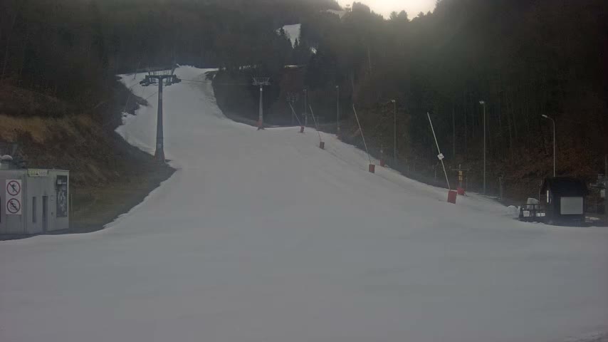 Salamandra Resort Ski Slope Live Cam - Hodrusa-Hamre, Žarnovica, Banská Bystrica, Slovakia