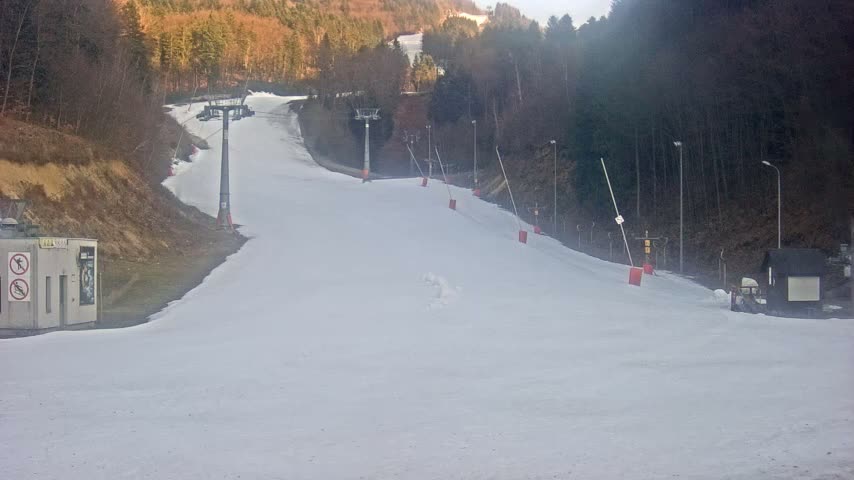 Salamandra Resort Ski Slope Live Cam - Hodrusa-Hamre, Žarnovica, Banská Bystrica, Slovakia
