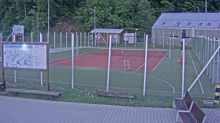 Salamandra Ski Resort Tennis Court Live Cam - Hodrusa-Hamre, Žarnovica, Banská Bystrica, Slovakia