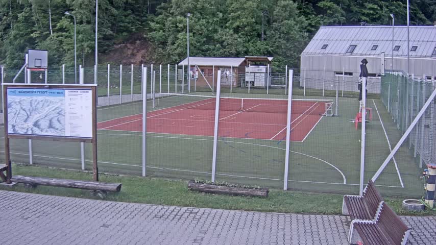 Salamandra Ski Resort Tennis Court Live Cam - Hodrusa-Hamre, Žarnovica, Banská Bystrica, Slovakia