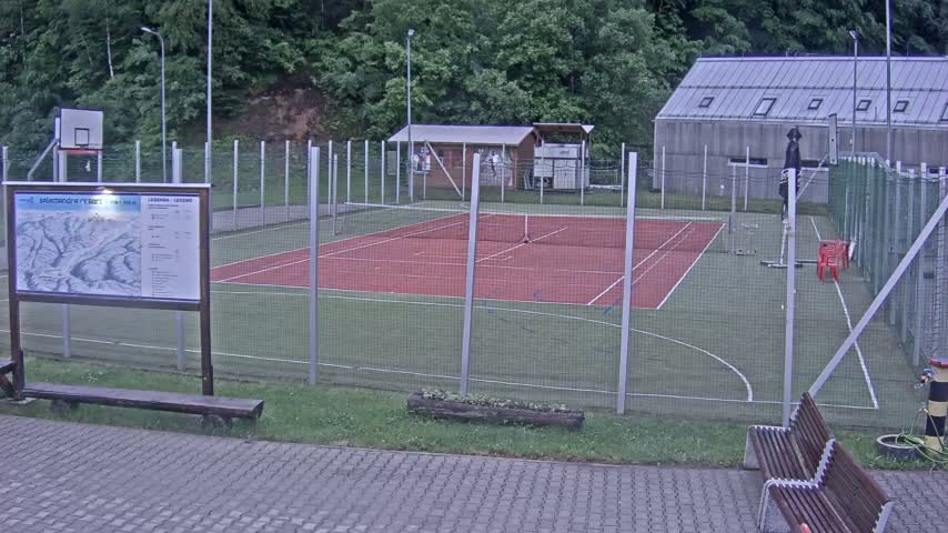 Salamandra Ski Resort Tennis Court Live Cam - Hodrusa-Hamre, Žarnovica, Banská Bystrica, Slovakia