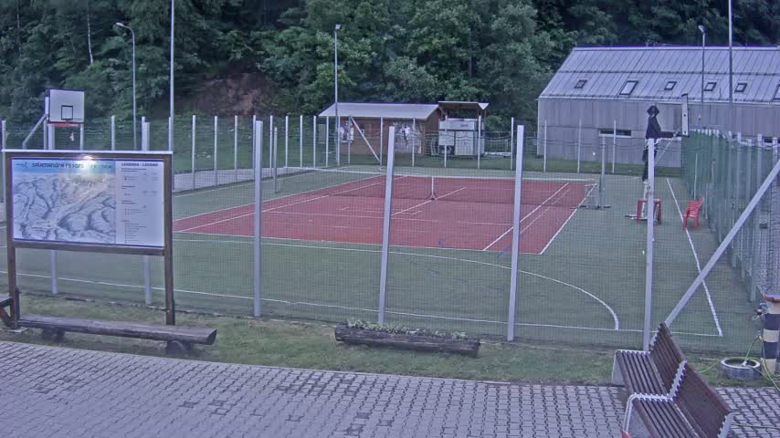 Salamandra Ski Resort Tennis Court Live Cam - Hodrusa-Hamre, Žarnovica, Banská Bystrica, Slovakia