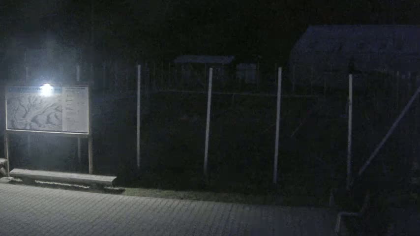 Salamandra Ski Resort Tennis Court Live Cam - Hodrusa-Hamre, Žarnovica, Banská Bystrica, Slovakia