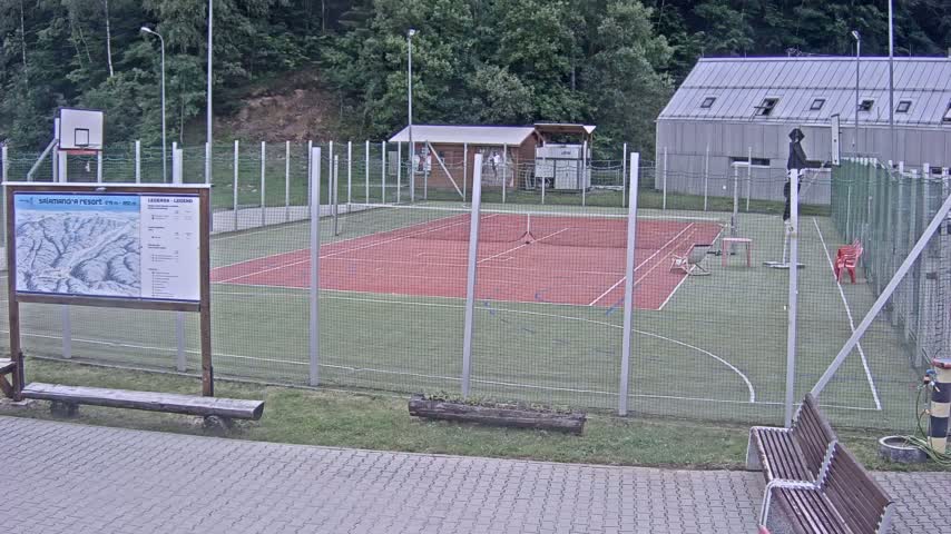 Salamandra Ski Resort Tennis Court Live Cam - Hodrusa-Hamre, Žarnovica, Banská Bystrica, Slovakia