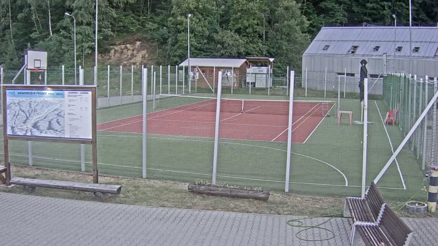 Salamandra Ski Resort Tennis Court Live Cam - Hodrusa-Hamre, Žarnovica, Banská Bystrica, Slovakia