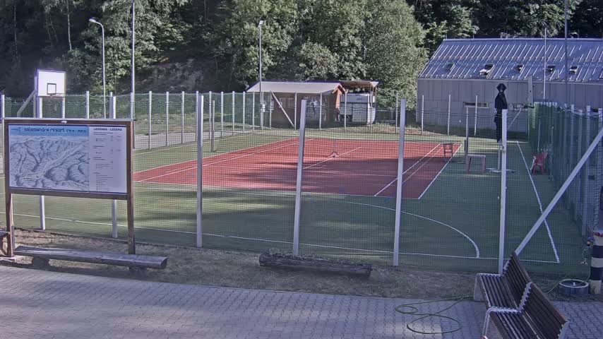 Salamandra Ski Resort Tennis Court Live Cam - Hodrusa-Hamre, Žarnovica, Banská Bystrica, Slovakia
