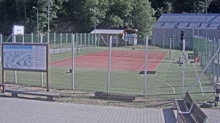 Salamandra Ski Resort Tennis Court Live Cam - Hodrusa-Hamre, Žarnovica, Banská Bystrica, Slovakia