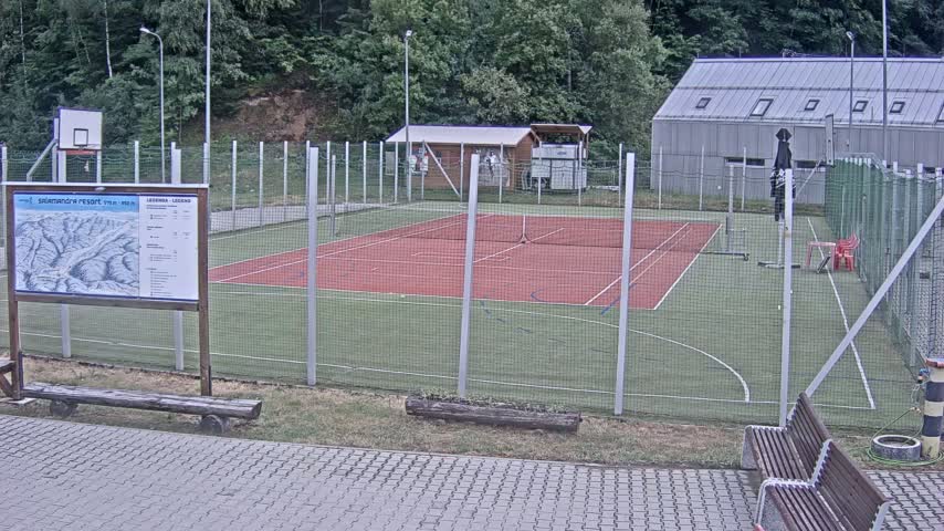 Salamandra Ski Resort Tennis Court Live Cam - Hodrusa-Hamre, Žarnovica, Banská Bystrica, Slovakia