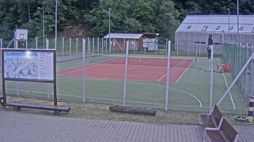Salamandra Ski Resort Tennis Court Live Cam - Hodrusa-Hamre, Žarnovica, Banská Bystrica, Slovakia