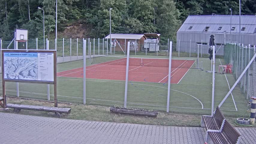 Salamandra Ski Resort Tennis Court Live Cam - Hodrusa-Hamre, Žarnovica, Banská Bystrica, Slovakia