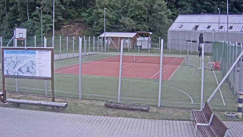 Salamandra Ski Resort Tennis Court Live Cam - Hodrusa-Hamre, Žarnovica, Banská Bystrica, Slovakia