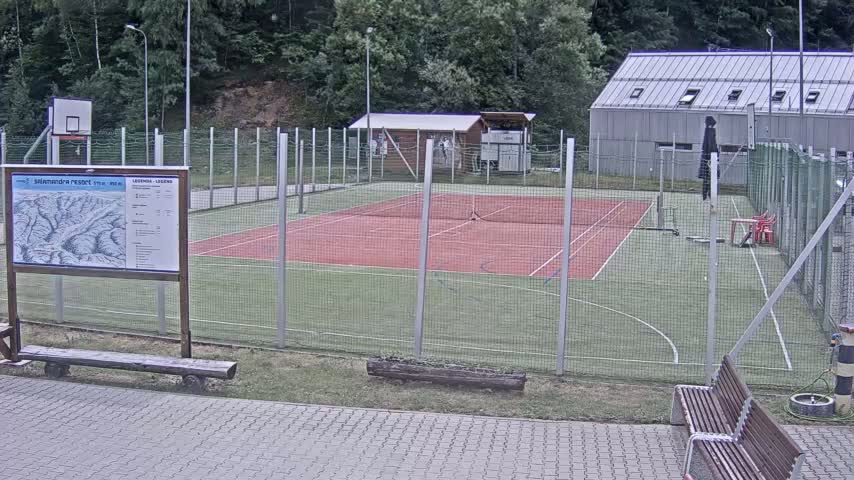 Salamandra Ski Resort Tennis Court Live Cam - Hodrusa-Hamre, Žarnovica, Banská Bystrica, Slovakia