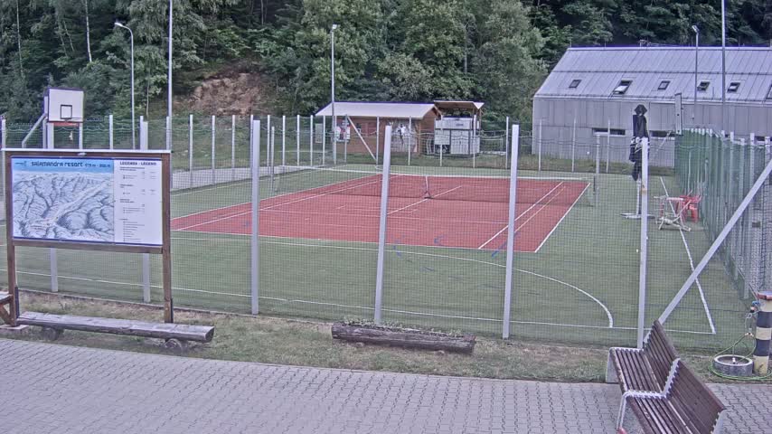 Salamandra Ski Resort Tennis Court Live Cam - Hodrusa-Hamre, Žarnovica, Banská Bystrica, Slovakia