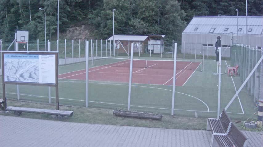 Salamandra Ski Resort Tennis Court Live Cam - Hodrusa-Hamre, Žarnovica, Banská Bystrica, Slovakia