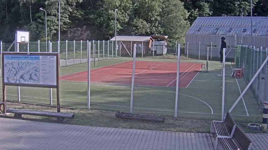Salamandra Ski Resort Tennis Court Live Cam - Hodrusa-Hamre, Žarnovica, Banská Bystrica, Slovakia