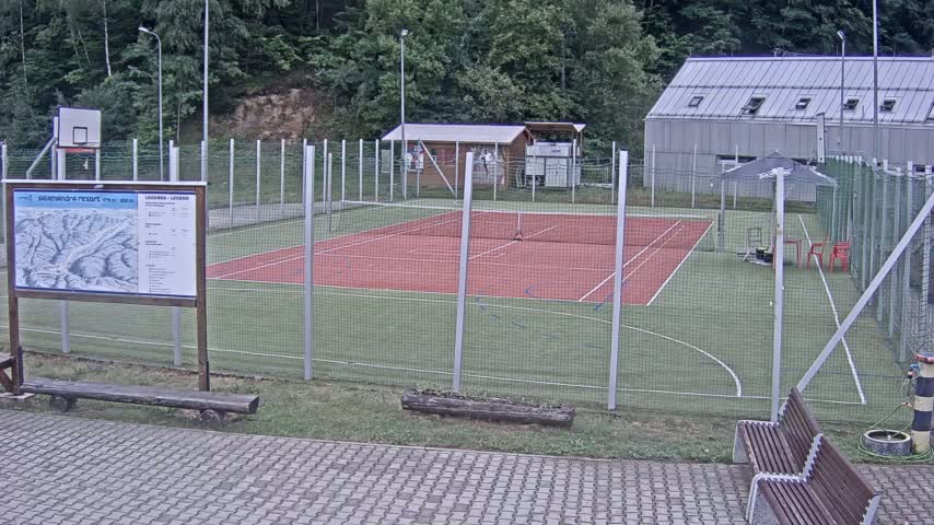Salamandra Ski Resort Tennis Court Live Cam - Hodrusa-Hamre, Žarnovica, Banská Bystrica, Slovakia