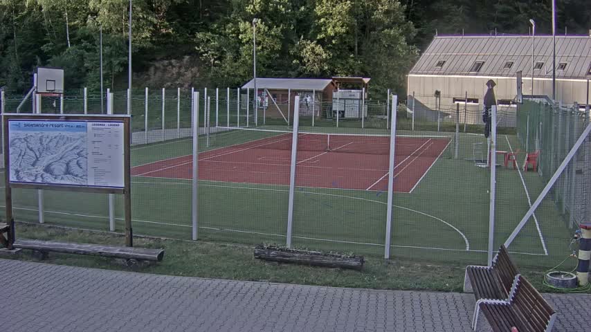 Salamandra Ski Resort Tennis Court Live Cam - Hodrusa-Hamre, Žarnovica, Banská Bystrica, Slovakia