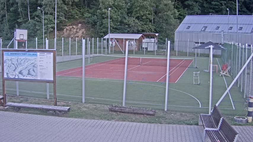 Salamandra Ski Resort Tennis Court Live Cam - Hodrusa-Hamre, Žarnovica, Banská Bystrica, Slovakia