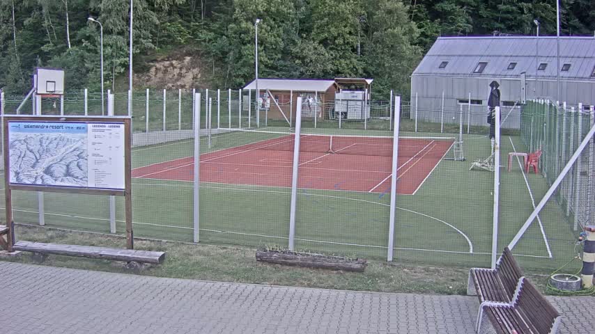Salamandra Ski Resort Tennis Court Live Cam - Hodrusa-Hamre, Žarnovica, Banská Bystrica, Slovakia