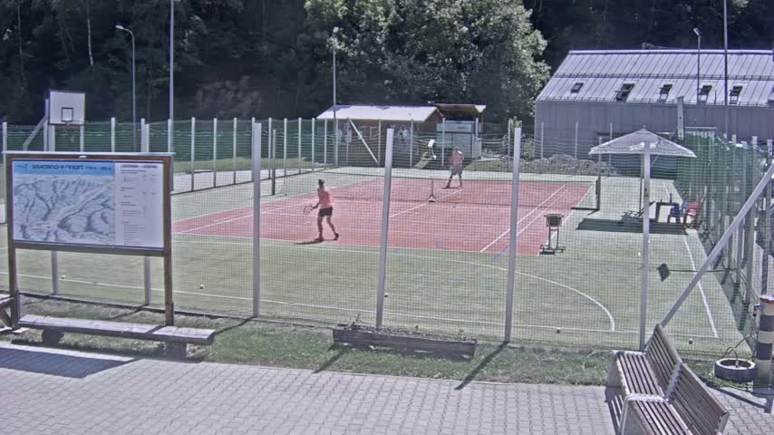 Salamandra Ski Resort Tennis Court Live Cam - Hodrusa-Hamre, Žarnovica, Banská Bystrica, Slovakia