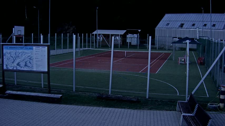Salamandra Ski Resort Tennis Court Live Cam - Hodrusa-Hamre, Žarnovica, Banská Bystrica, Slovakia