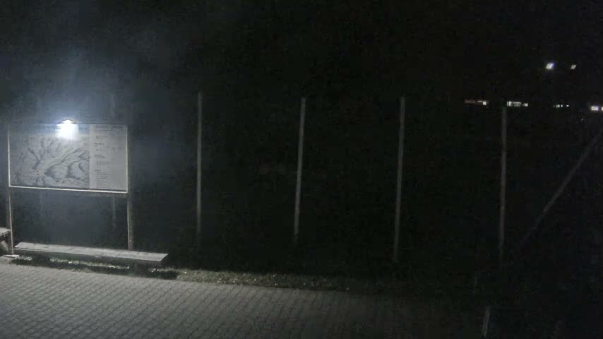 Salamandra Ski Resort Tennis Court Live Cam - Hodrusa-Hamre, Žarnovica, Banská Bystrica, Slovakia