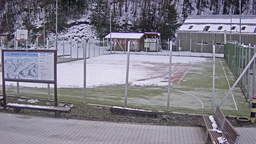 Salamandra Ski Resort Tennis Court Live Cam - Hodrusa-Hamre, Žarnovica, Banská Bystrica, Slovakia