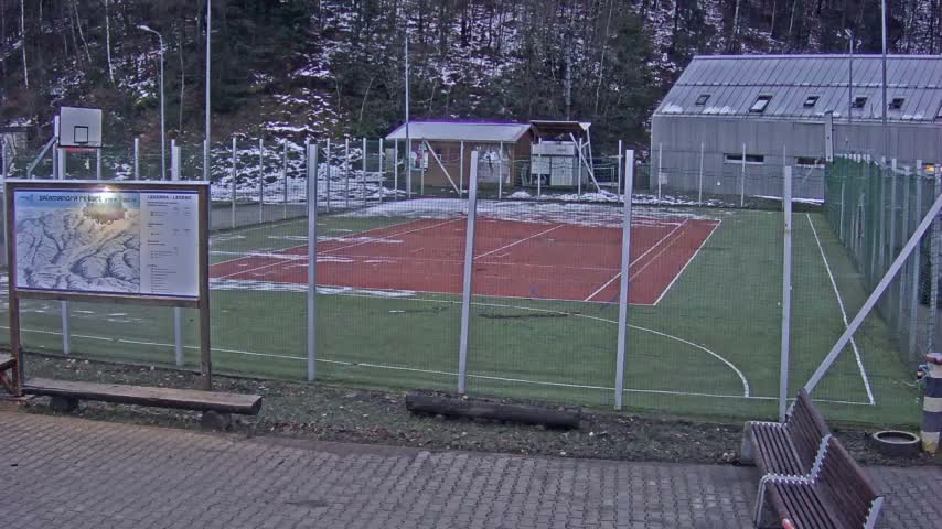 Salamandra Ski Resort Tennis Court Live Cam - Hodrusa-Hamre, Žarnovica, Banská Bystrica, Slovakia