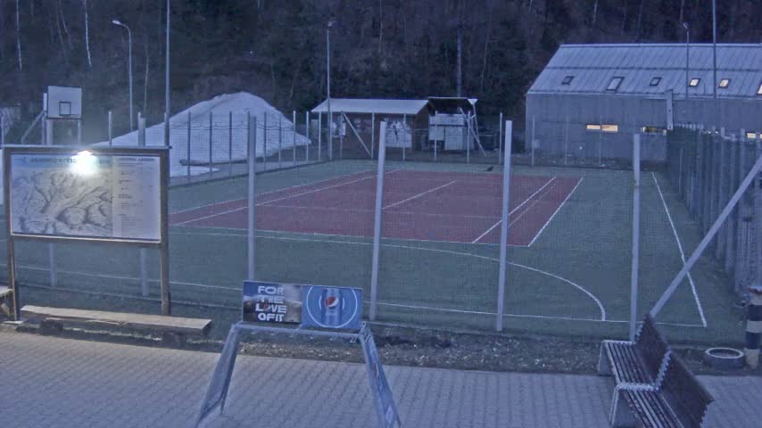 Salamandra Ski Resort Tennis Court Live Cam - Hodrusa-Hamre, Žarnovica, Banská Bystrica, Slovakia
