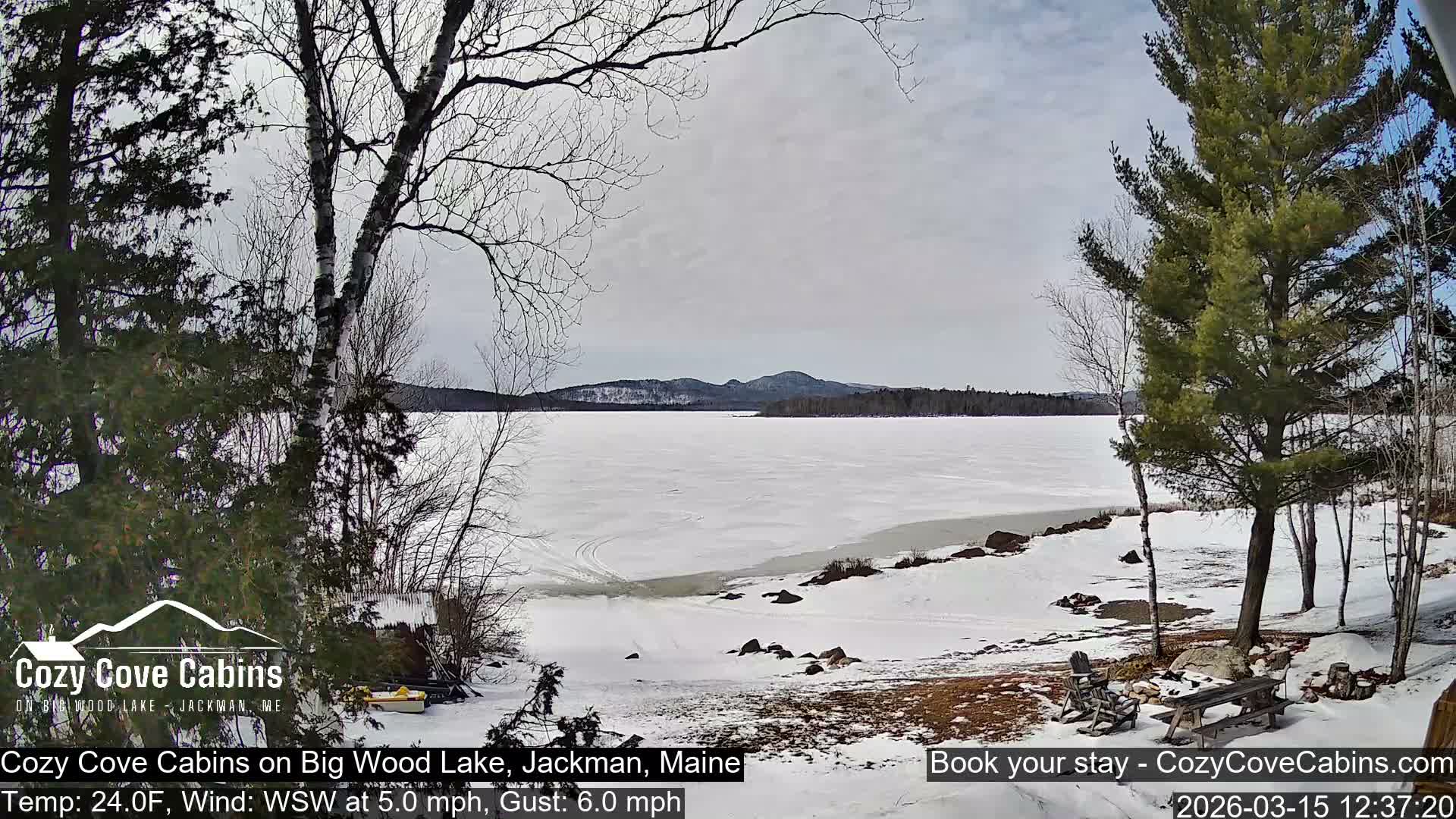 Cozy Cove Cabins, Wood Pond Live Cam - Jackman, Maine,  USA