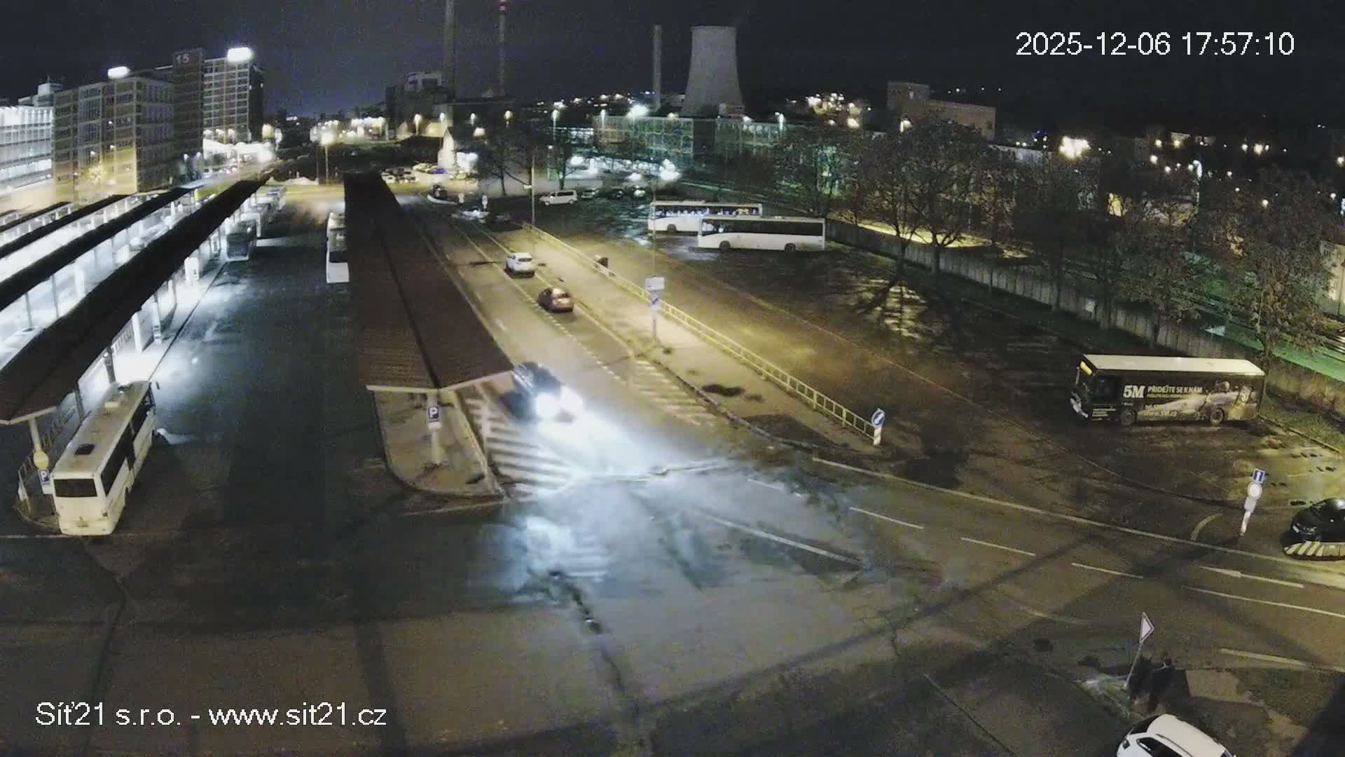 Zlín Main Train & Bus Station Live Cam -  Zlin 1, Zlin, Czechia